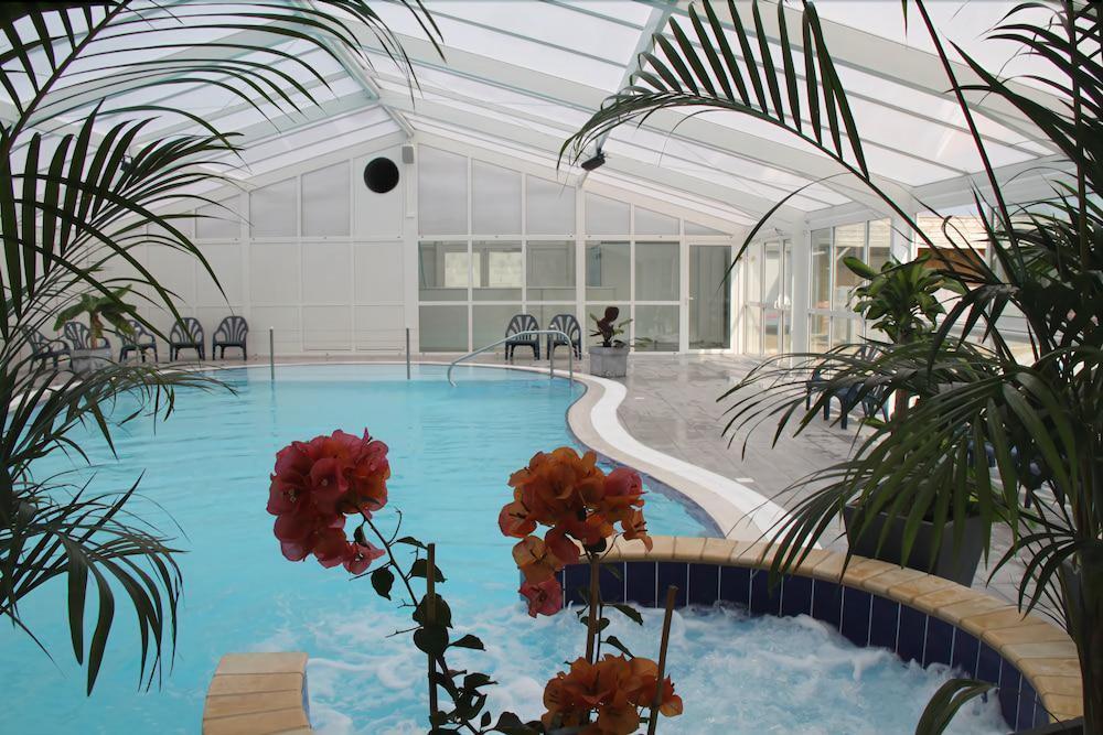Camping La Croez Villieu Hotel Erdeven Buitenkant foto